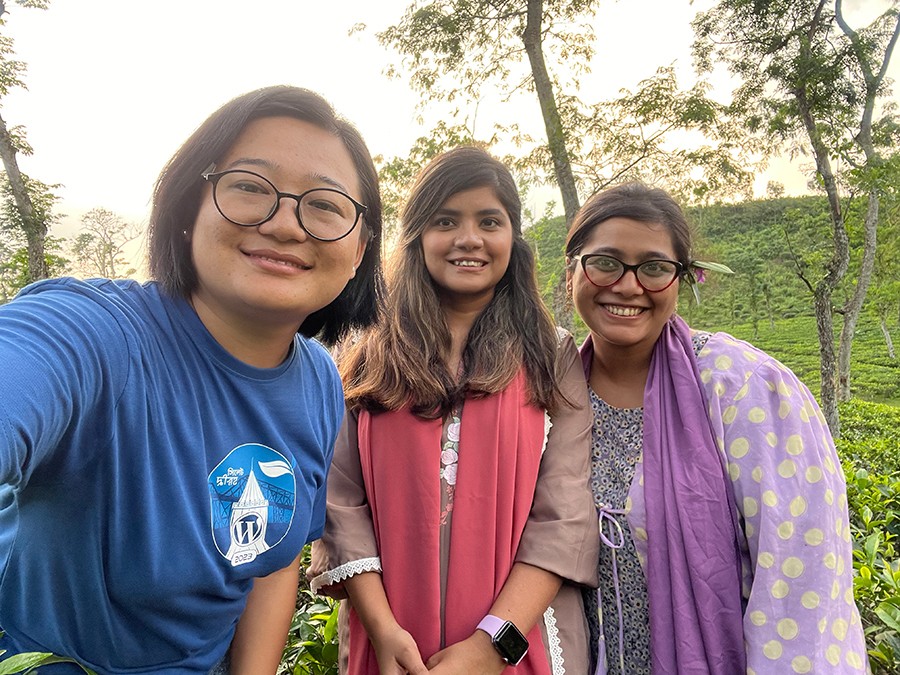 Sunita with members from the WordPress Bangladesh community